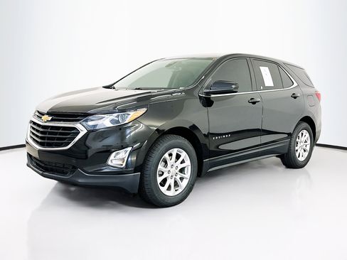 Used 2021 Chevrolet Equinox LT image 3