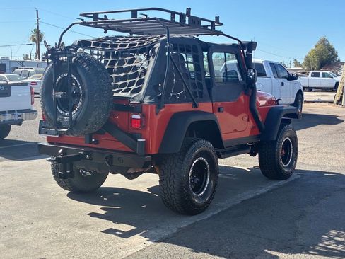 Used 2006 Jeep Wrangler Sport w/ 30" Tire & Wheel Group AWD/4WD image 9