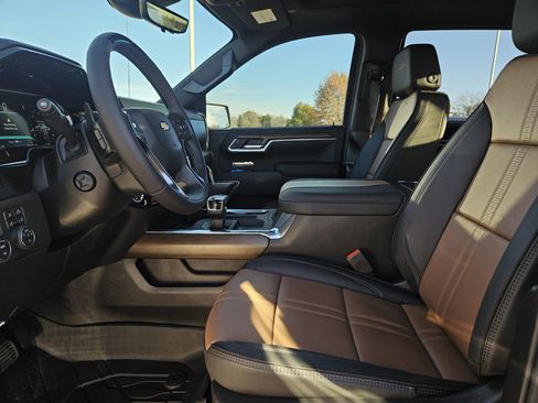 New 2026 Chevrolet Silverado 1500 High Country image 9