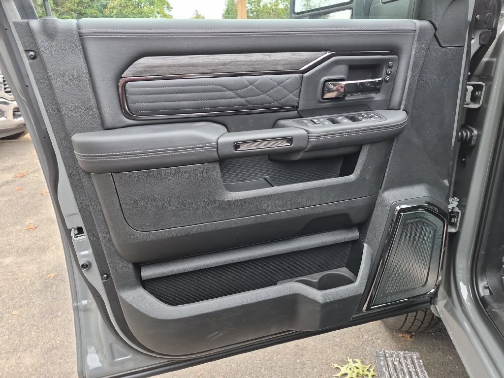 New 2027 RAM 3500 Limited AWD/4WD image 11
