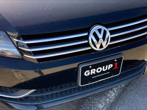 Used 2015 Volkswagen Passat 1.8T SE image 28