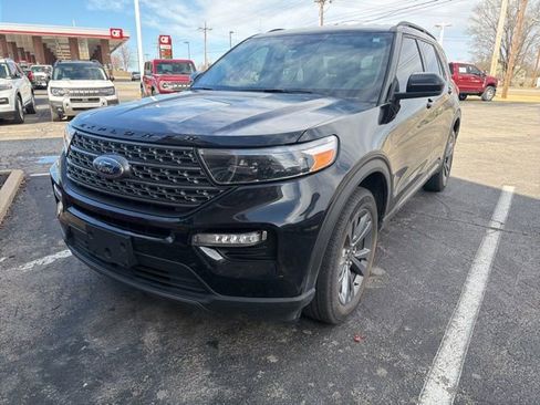 Used 2023 Ford Explorer XLT w/ Equipment Group 202A image 1