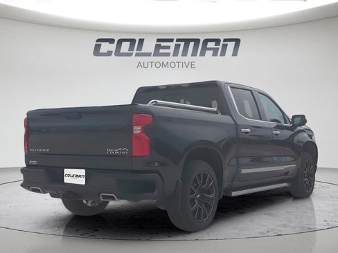 Used 2022 Chevrolet Silverado 1500 High Country w/ High Country Premium Package image 5