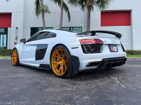 Used 2017 Audi R8 V10 plus AWD/4WD image 16