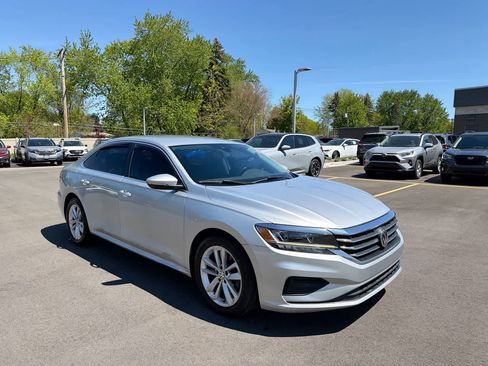 Used 2020 Volkswagen Passat 2.0T SE FWD image 15