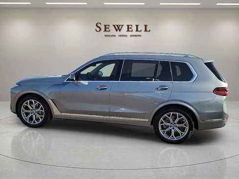 Used 2026 BMW X7 xDrive40i AWD/4WD image 2