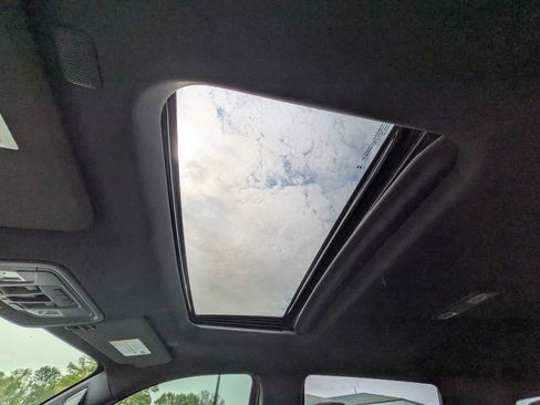 New 2026 GMC Sierra 1500 SLT w/ SLT Premium Plus Package image 20