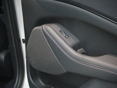 Used 2023 Ford Mustang Mach-E Select RWD image 17