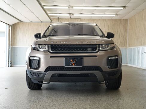 Used 2018 Land Rover Range Rover Evoque SE Premium AWD/4WD image 2