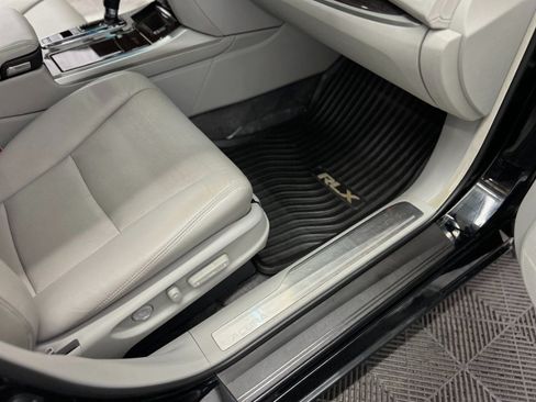 Used 2015 Acura RLX w/ Technology Package FWD image 21