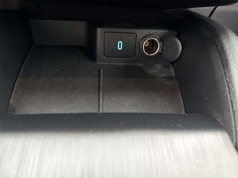 Used 2020 Ford Escape SEL image 22