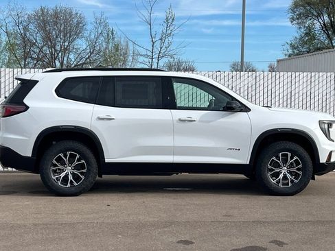 New 2026 GMC Acadia AT4 w/ Luxury Package AWD/4WD image 3