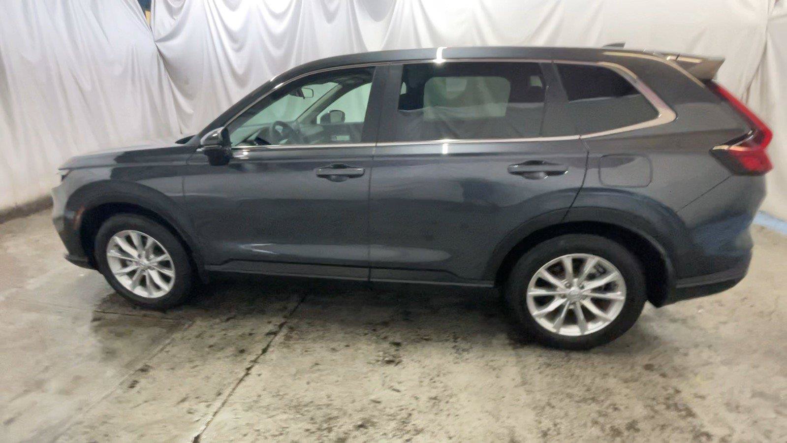 Used 2024 Honda CR-V EX image 12
