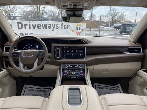 Used 2024 GMC Yukon XL Denali image 24