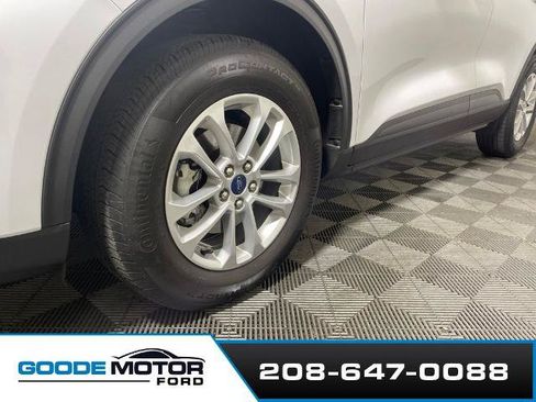 Certified 2022 Ford Escape SE AWD/4WD image 26