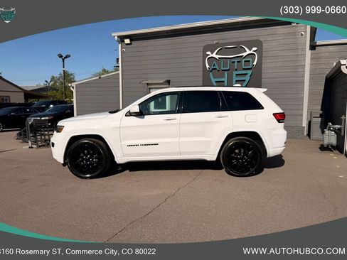 Used 2020 Jeep Grand Cherokee Altitude AWD/4WD image 9