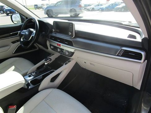Used 2021 Kia Telluride S AWD/4WD image 18