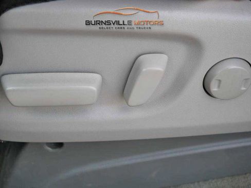 Used 2015 Toyota Sienna LE image 18