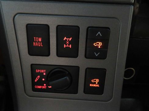 Used 2017 Toyota Sequoia Platinum AWD/4WD image 53