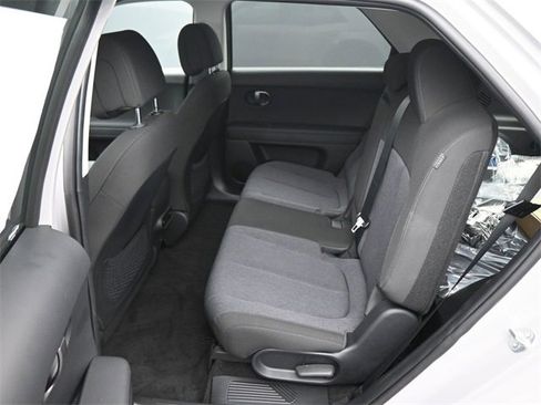New 2025 Hyundai Ioniq 5 SE image 14