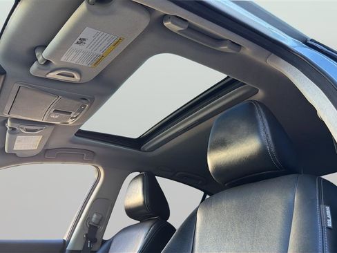 Used 2015 INFINITI Q50 Premium w/ Deluxe Touring Package image 18