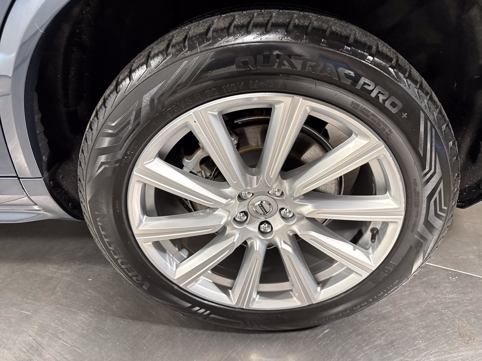 Used 2019 Volvo XC90 T8 Inscription w/ Advanced Package AWD/4WD image 12