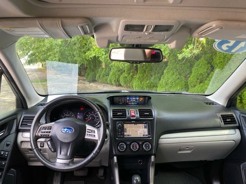Used 2015 Subaru Forester 2.5i Touring w/ Eyesight & Navigation System AWD/4WD image 21