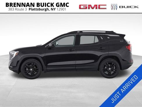 Used 2020 GMC Terrain SLE w/ Driver Convenience Package AWD/4WD image 2