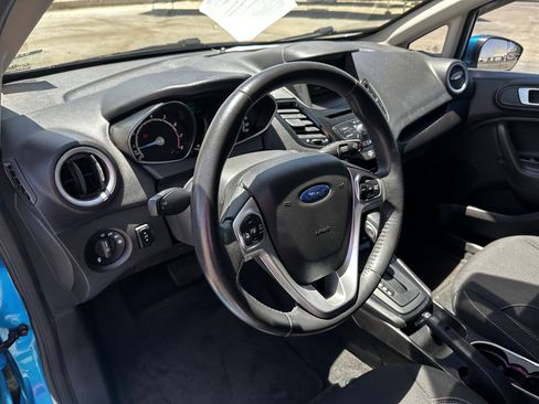 Used 2015 Ford Fiesta SE w/ Equipment Group 201A FWD image 17