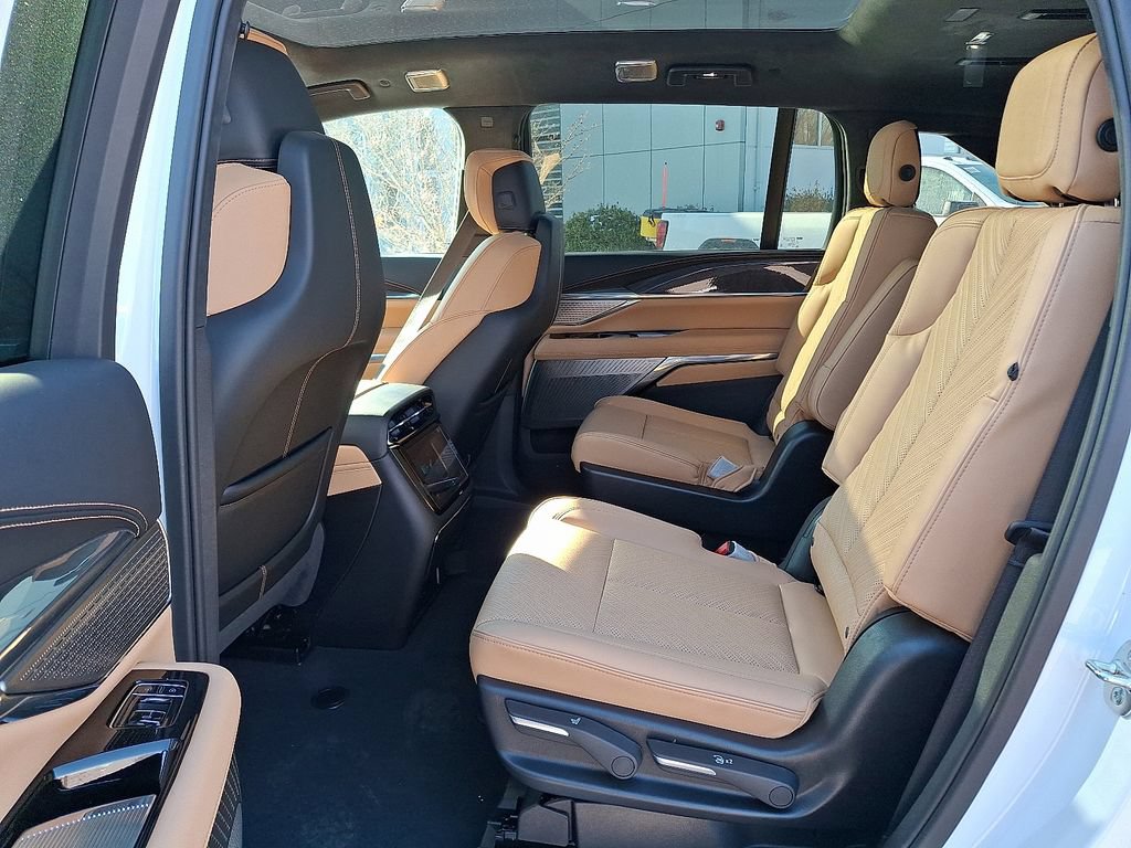 New 2025 Cadillac Escalade IQ Sport 2 w/ LPO, ONYX Package AWD/4WD image 6