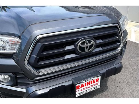 Used 2023 Toyota Tacoma SR5 w/ Technology Package AWD/4WD image 29