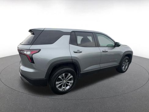 Used 2025 Chevrolet Equinox LT FWD image 14