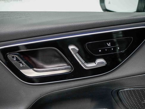 Used 2025 Mercedes-Benz GLC 300 GLC 300 image 19