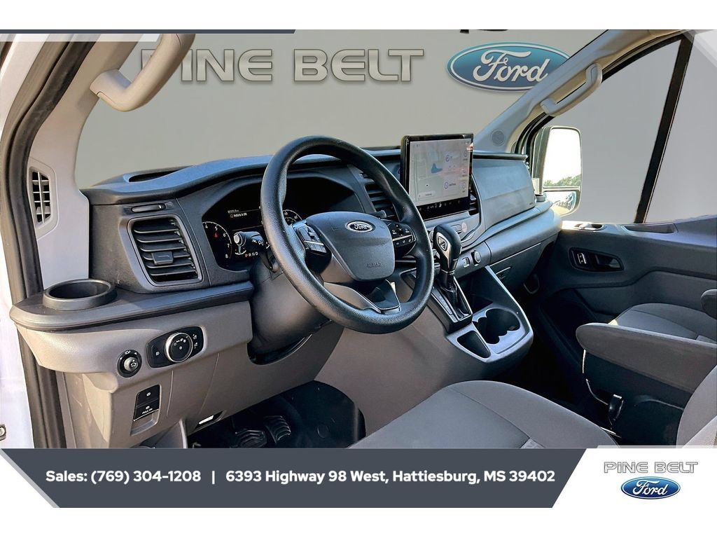Used 2022 Ford Transit 350 XLT RWD image 13