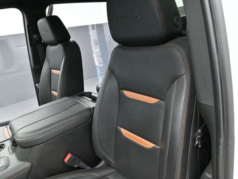 Used 2024 GMC Sierra 1500 AT4 w/ Technology Package image 15