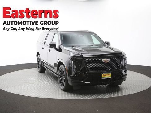 Used 2026 Cadillac Escalade ESV Luxury w/ Touring Package AWD/4WD image 61