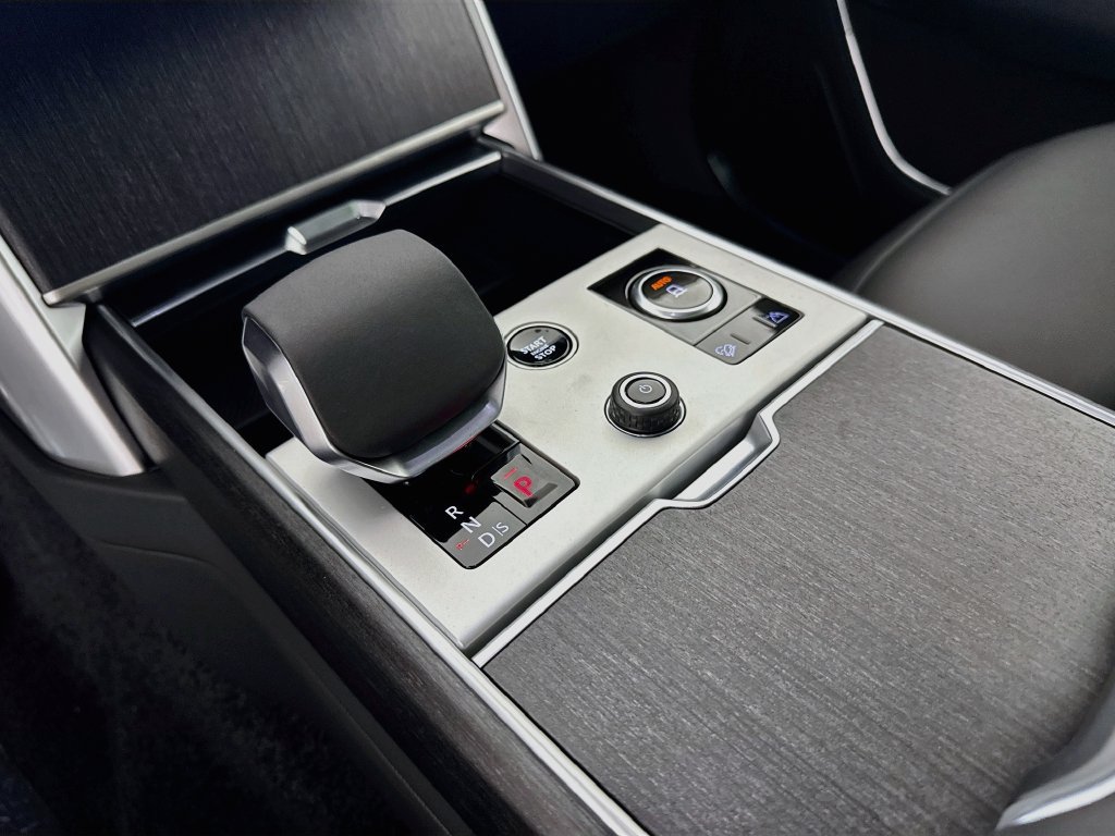 New 2027 Land Rover Range Rover SE AWD/4WD image 17
