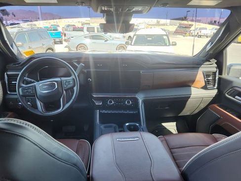 Used 2025 GMC Sierra 3500 Denali Ultimate AWD/4WD image 22