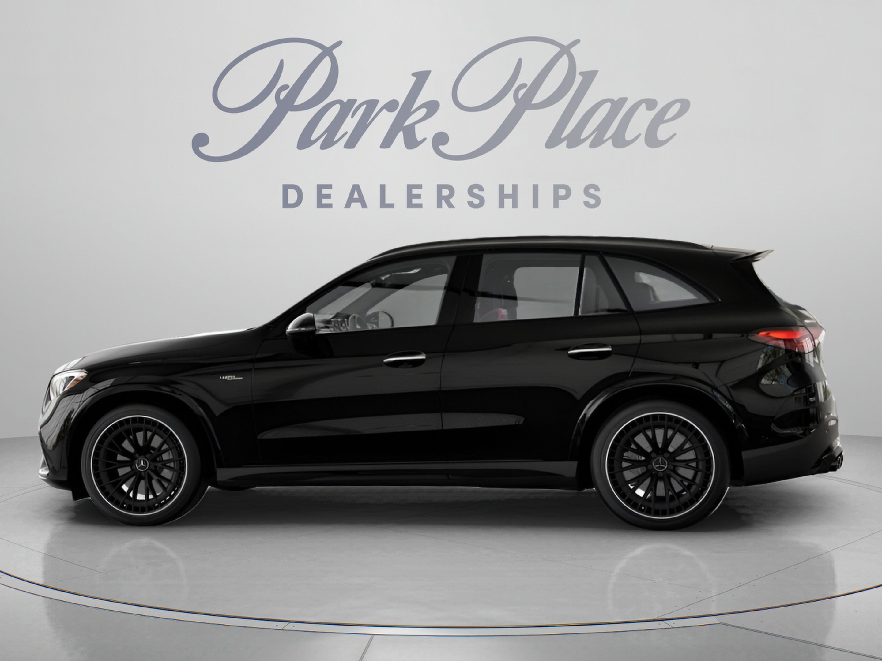 Used 2026 Mercedes-Benz GLC 43 AMG 4MATIC image 8