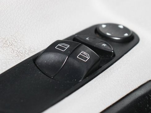 Used 2012 Mercedes-Benz Sprinter 3500 image 24