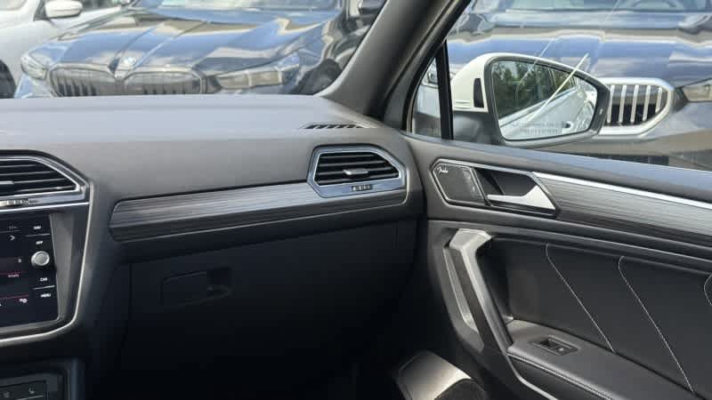 Used 2022 Volkswagen Tiguan SEL R-Line AWD/4WD image 24