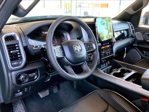 Used 2025 RAM 1500 Laramie w/ Night Edition image 17