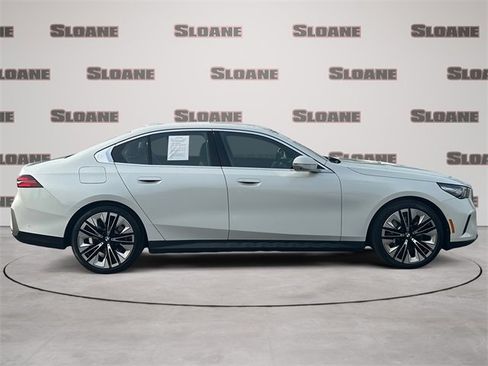 Certified 2025 BMW 530i xDrive w/ Premium Package image 6