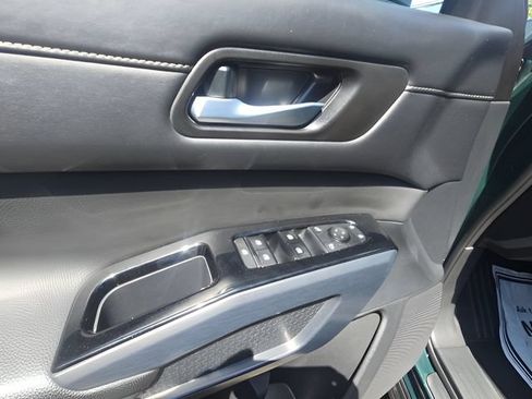 Certified 2025 Nissan Pathfinder SL AWD/4WD image 12
