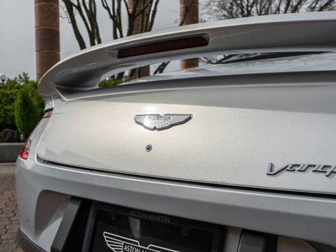 Used 2016 Aston Martin Vanquish Volante image 8