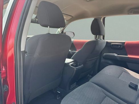 Used 2021 Toyota Tacoma SR5 RWD image 29