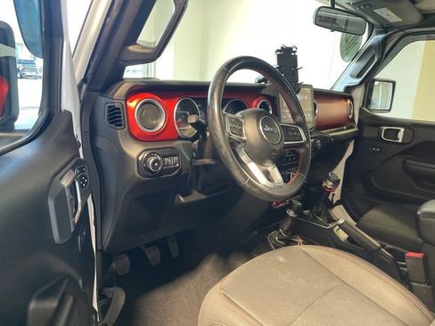 Used 2021 Jeep Wrangler Unlimited Rubicon AWD/4WD image 6