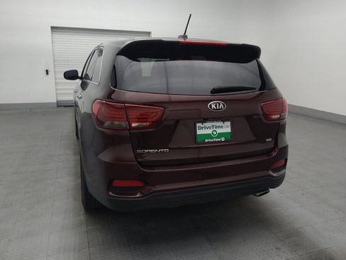 Used 2019 Kia Sorento FWD image 6