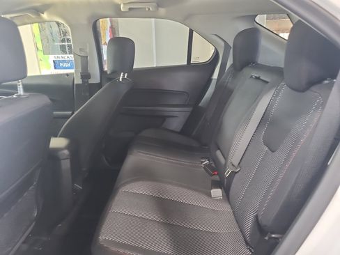 Used 2017 Chevrolet Equinox LT w/ Convenience Package image 11