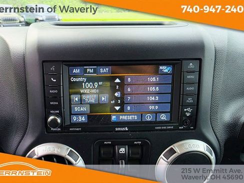 Used 2018 Jeep Wrangler Unlimited Sahara w/ Max Tow Package AWD/4WD image 17